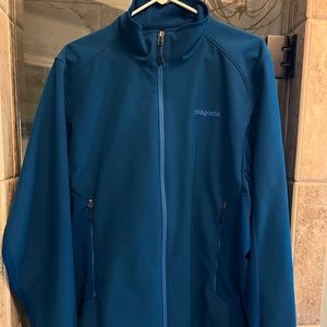 Mens Patagonia soft shell jacket XL